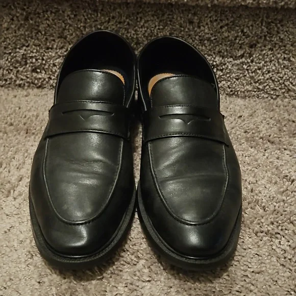 Men's Dress Shoes. - Picture 2 of 5